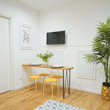 Lux Neapolis Apartment *