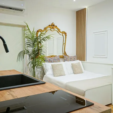 Apartament Lux Neapolis Apartment