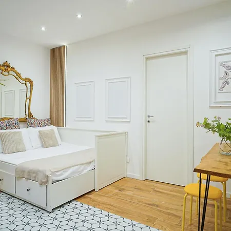 Lux Neapolis Apartment *