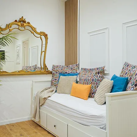 Lux Neapolis Apartment *