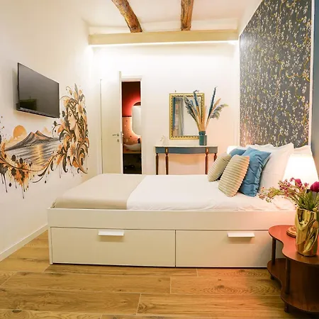 Lux Neapolis Apartment