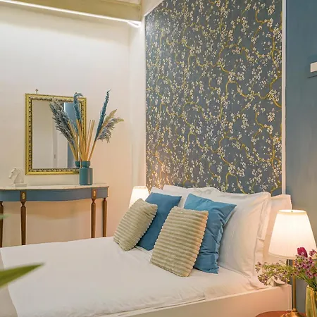 Lux Neapolis Apartment Apartament Neapol